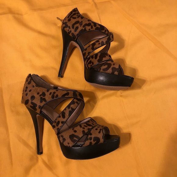 Pony Hair Leopard Strappy Platform - Picture 2 of 6